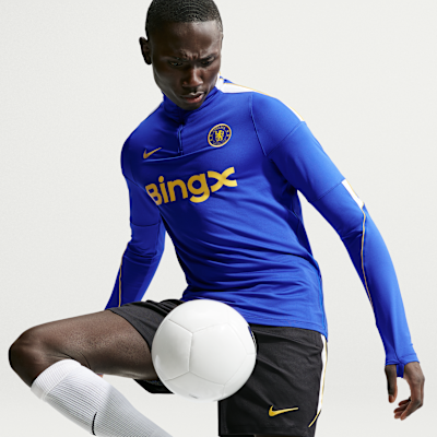 Chelsea FC Strike Men's Nike Dri-FIT Soccer Knit Drill Top. Nike.com